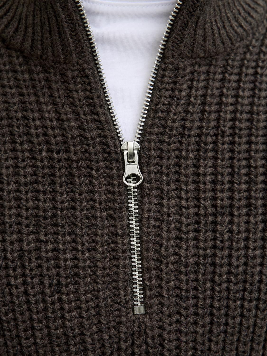 model_shot-detail