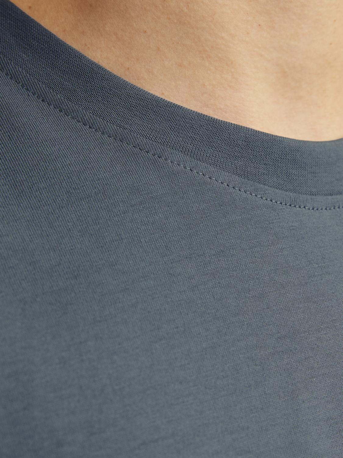 model_shot-detail
