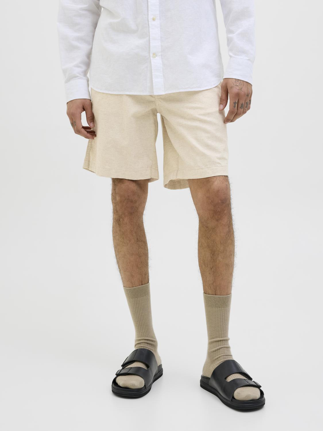 model_shot-front