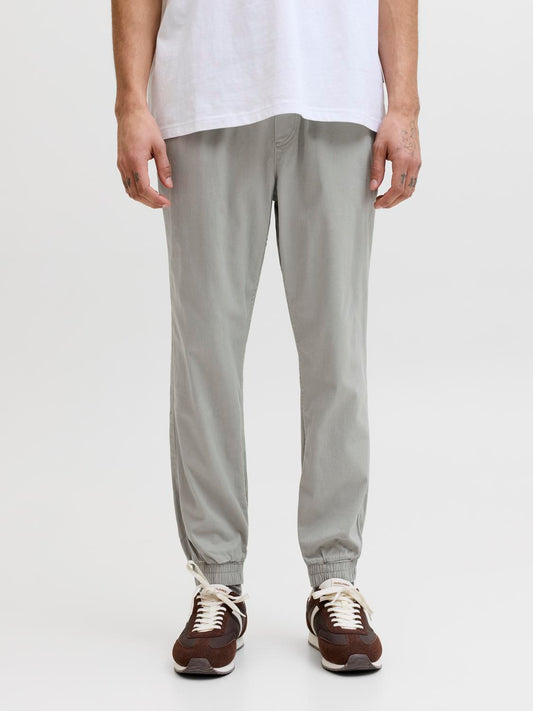 model_shot-front