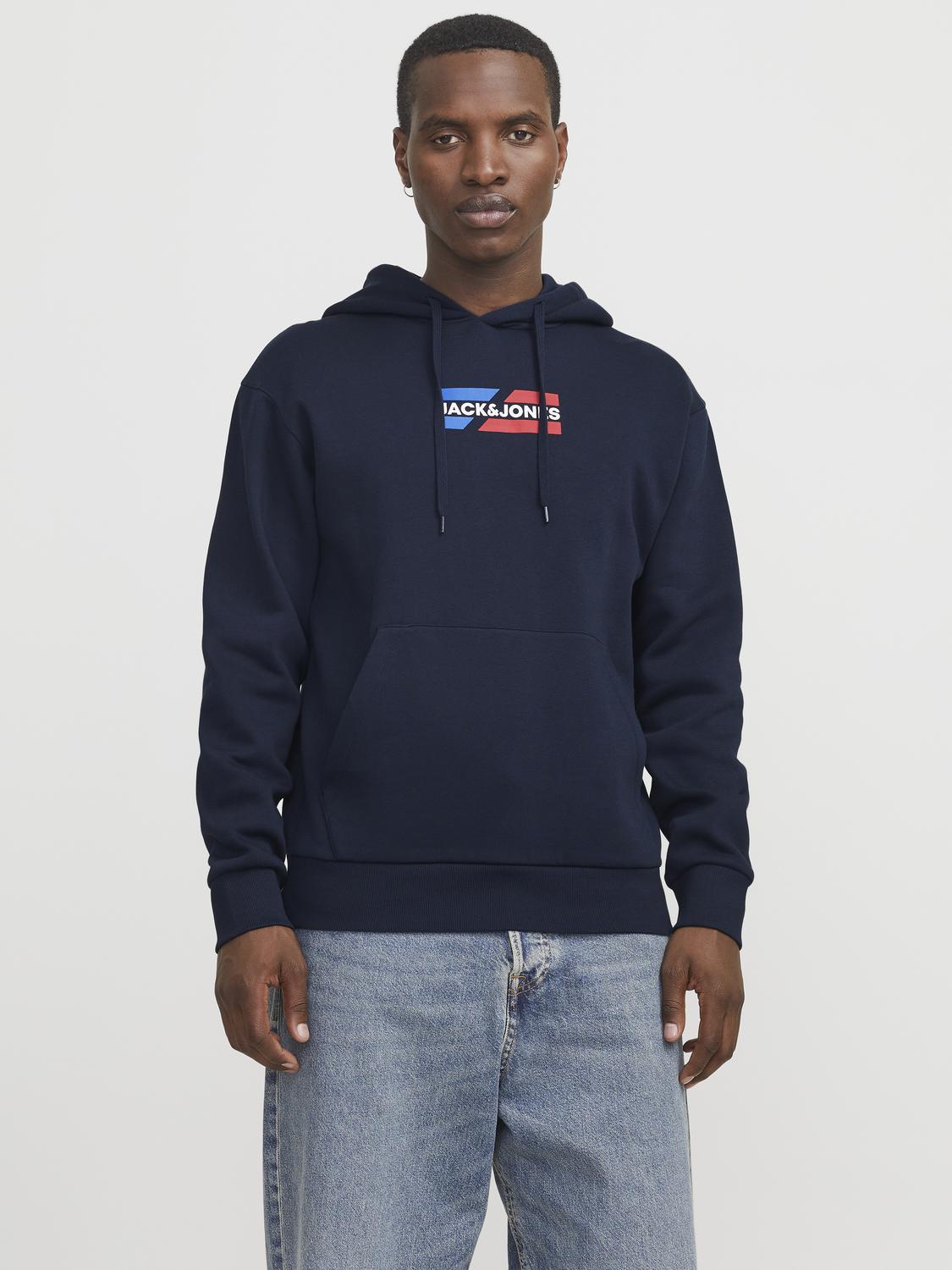 model_shot-front