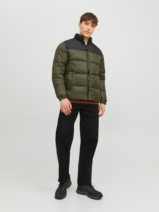 model_shot-front_full