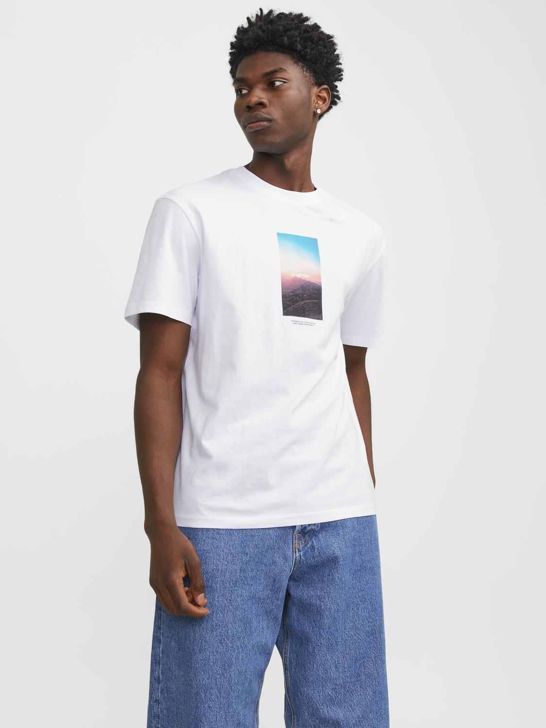 model_shot-front