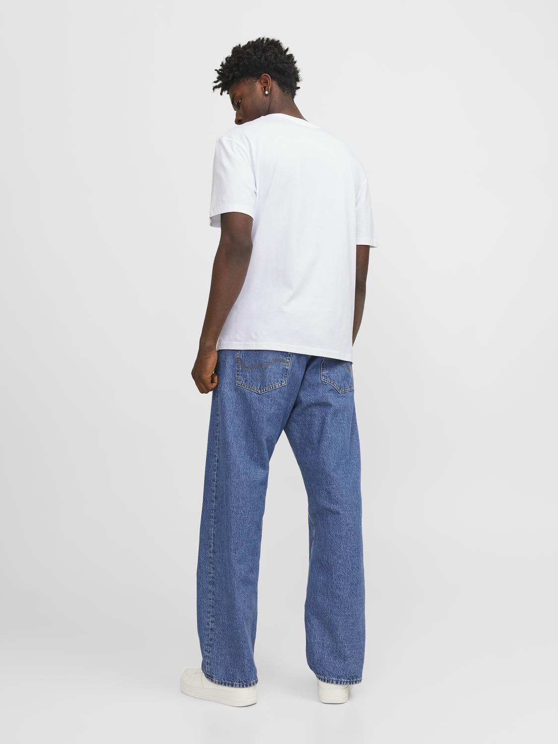 model_shot-back