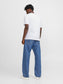 model_shot-back
