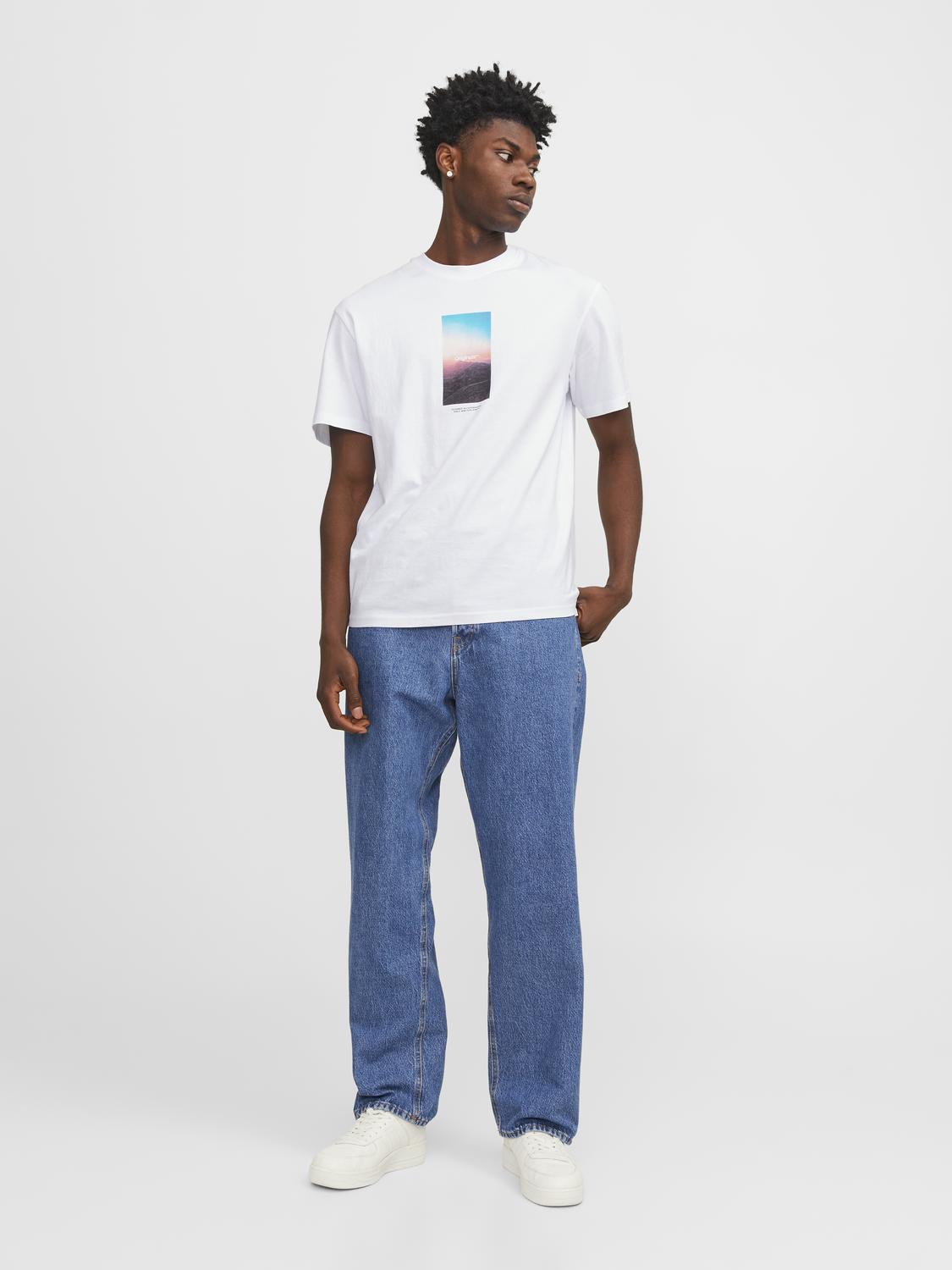 model_shot-front_full