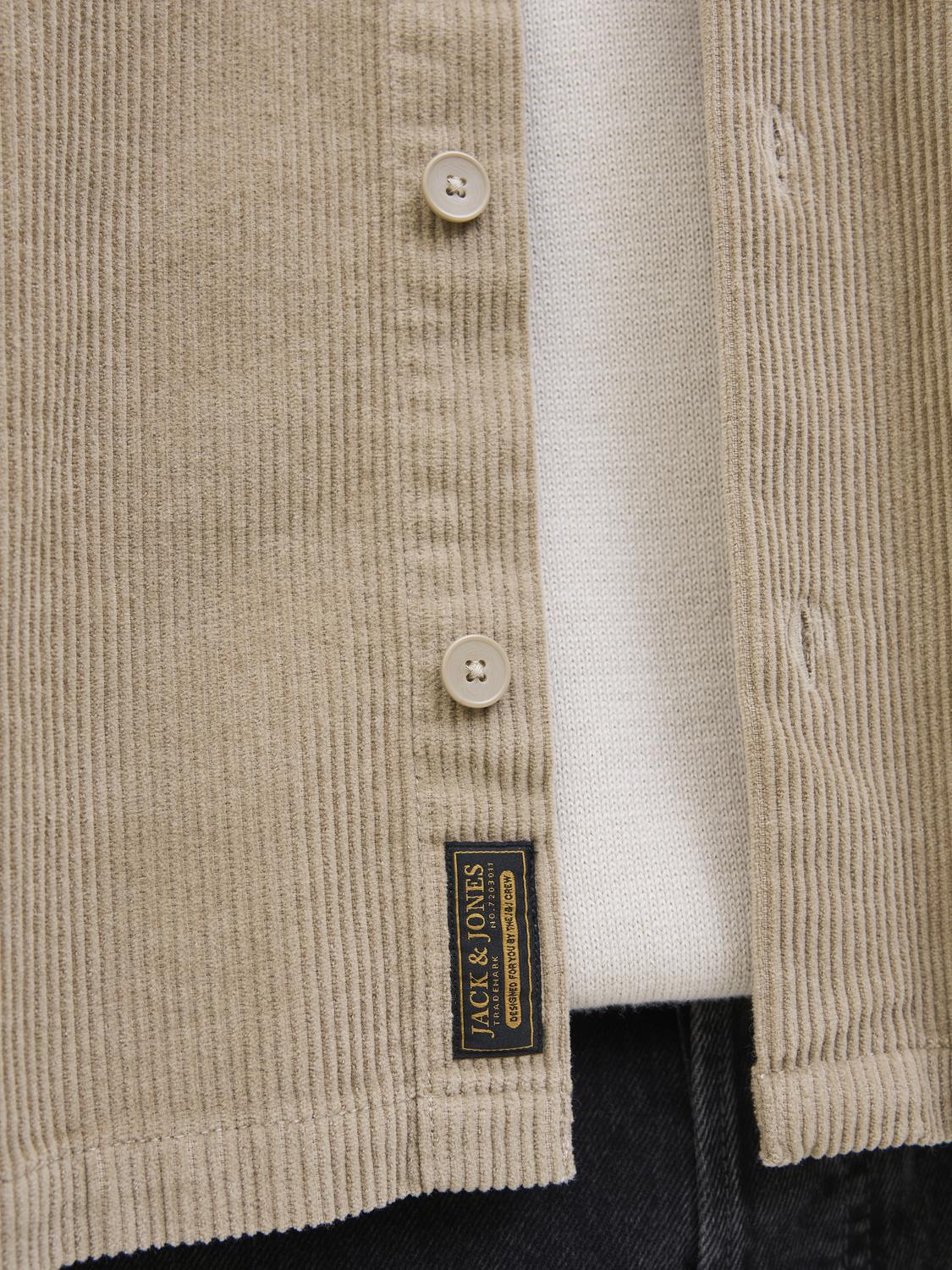 model_shot-detail