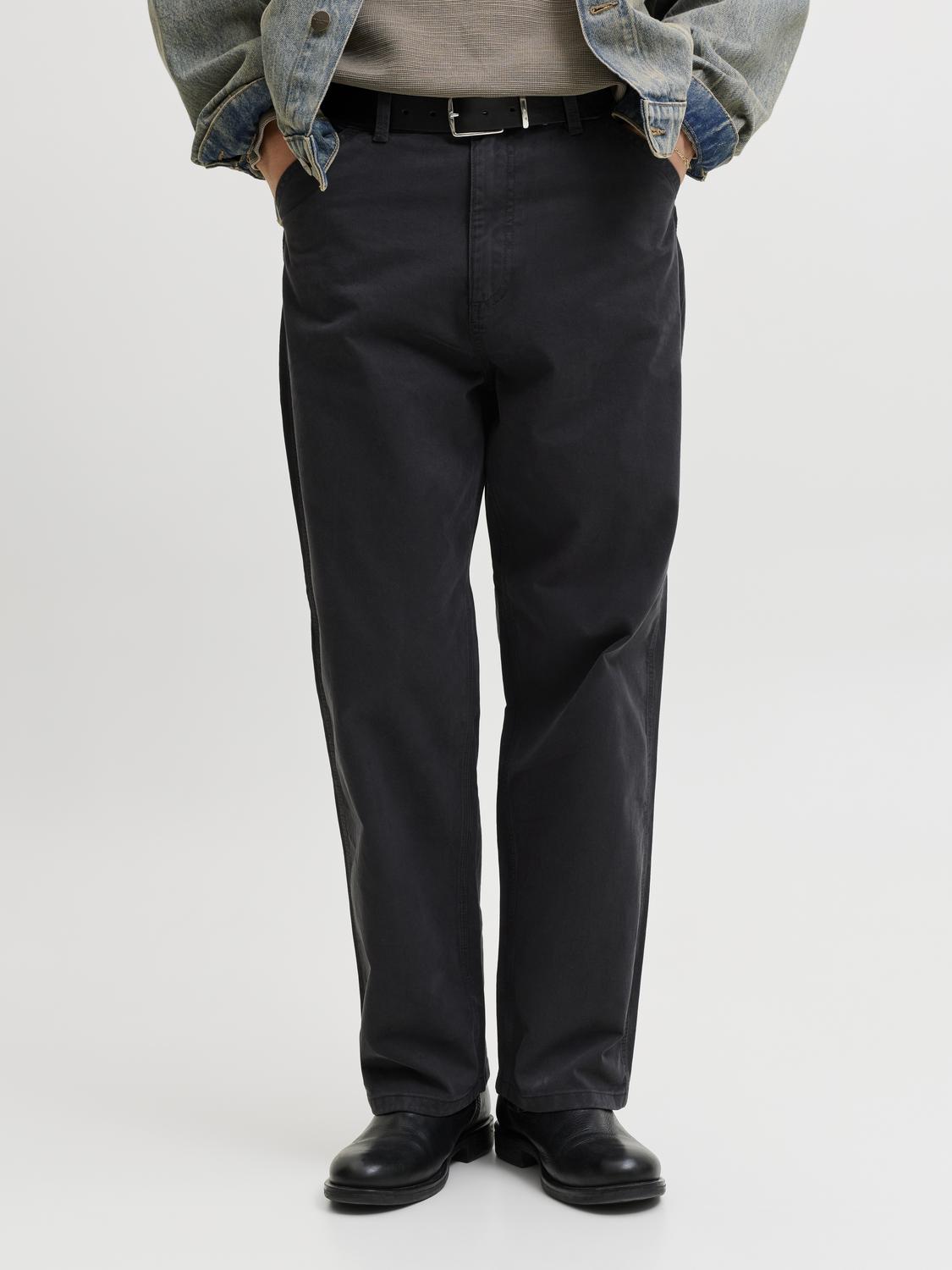model_shot-front