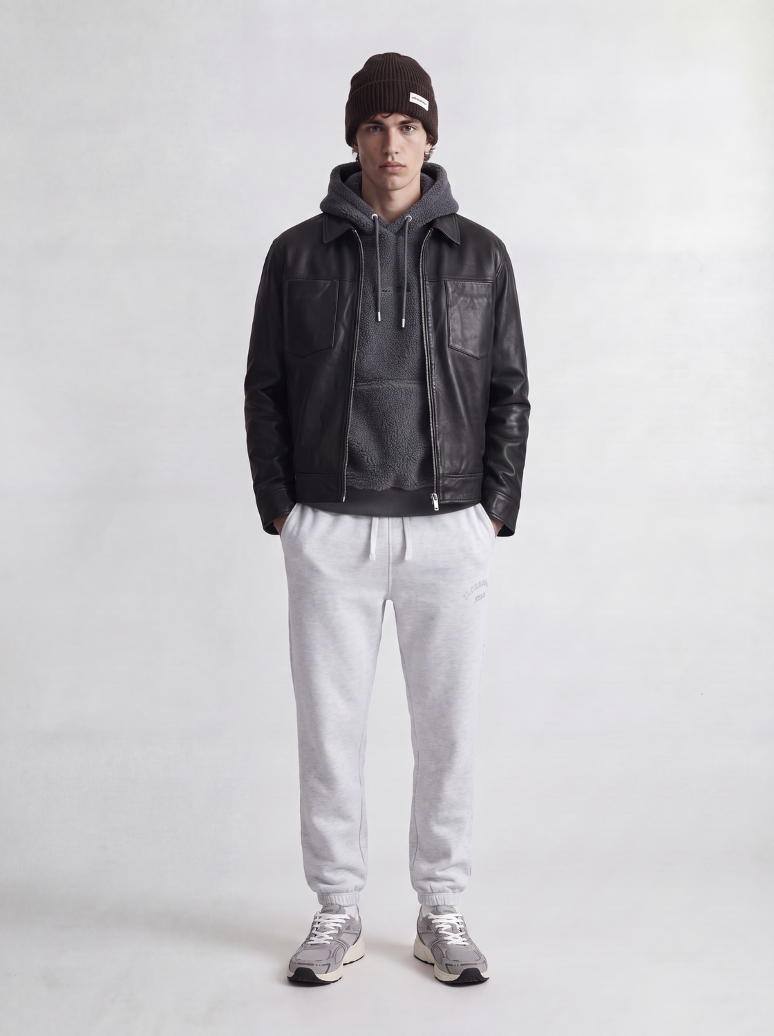model_shot-front_full