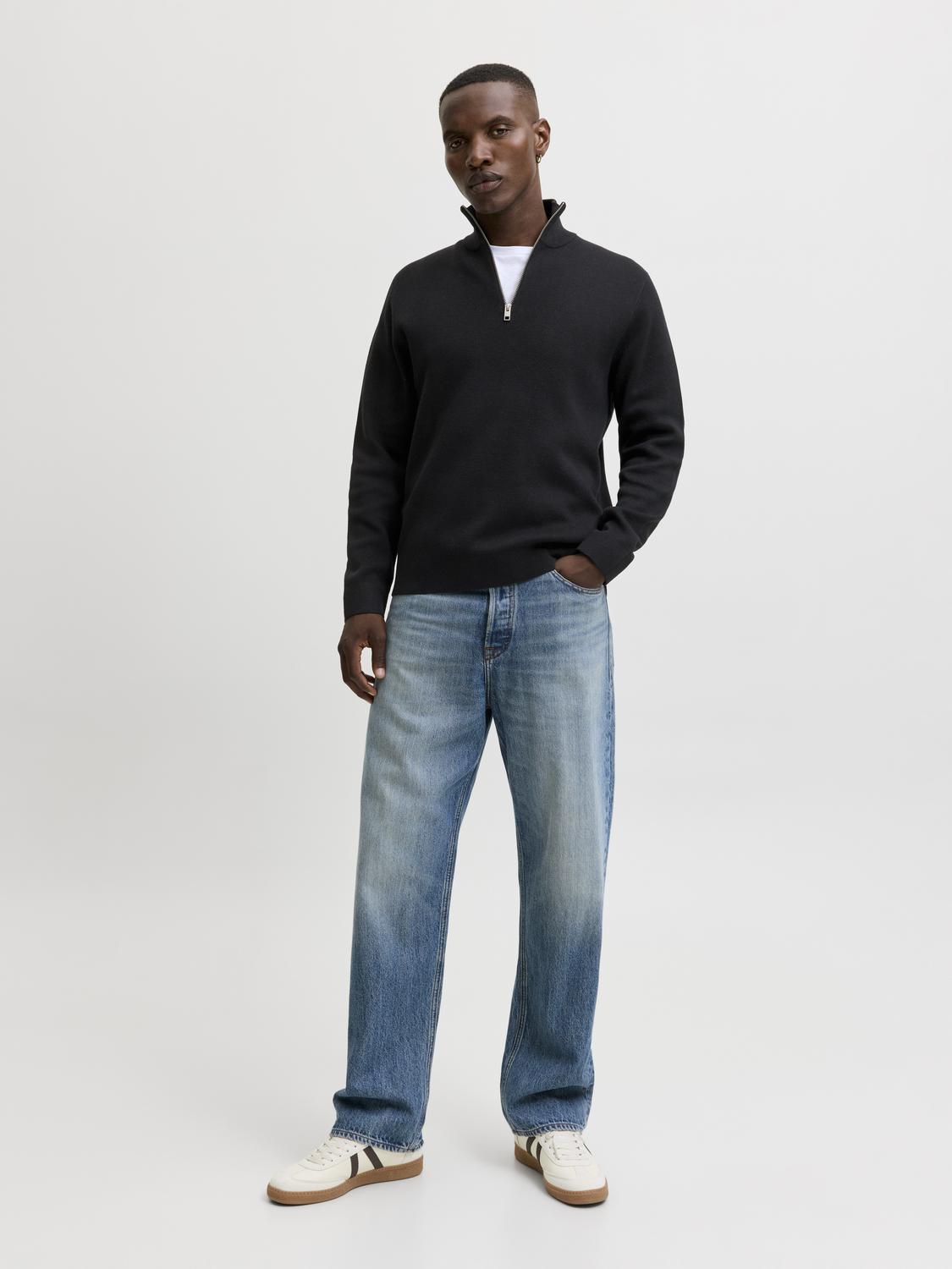 model_shot-front_full
