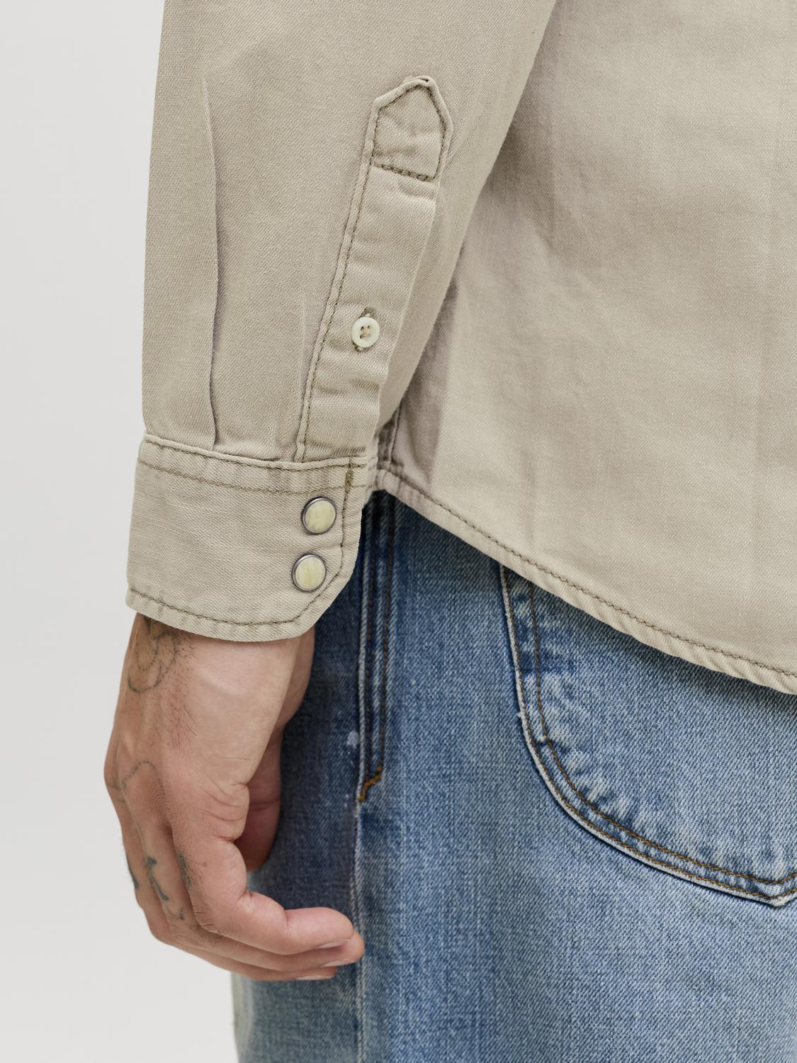 model_shot-detail
