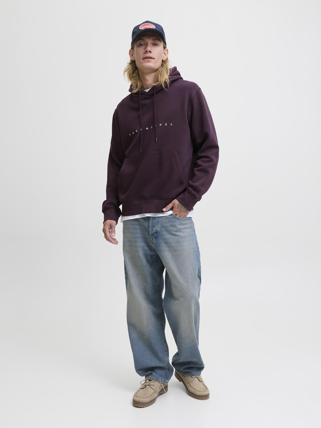 model_shot-front_full