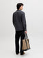model_shot-back