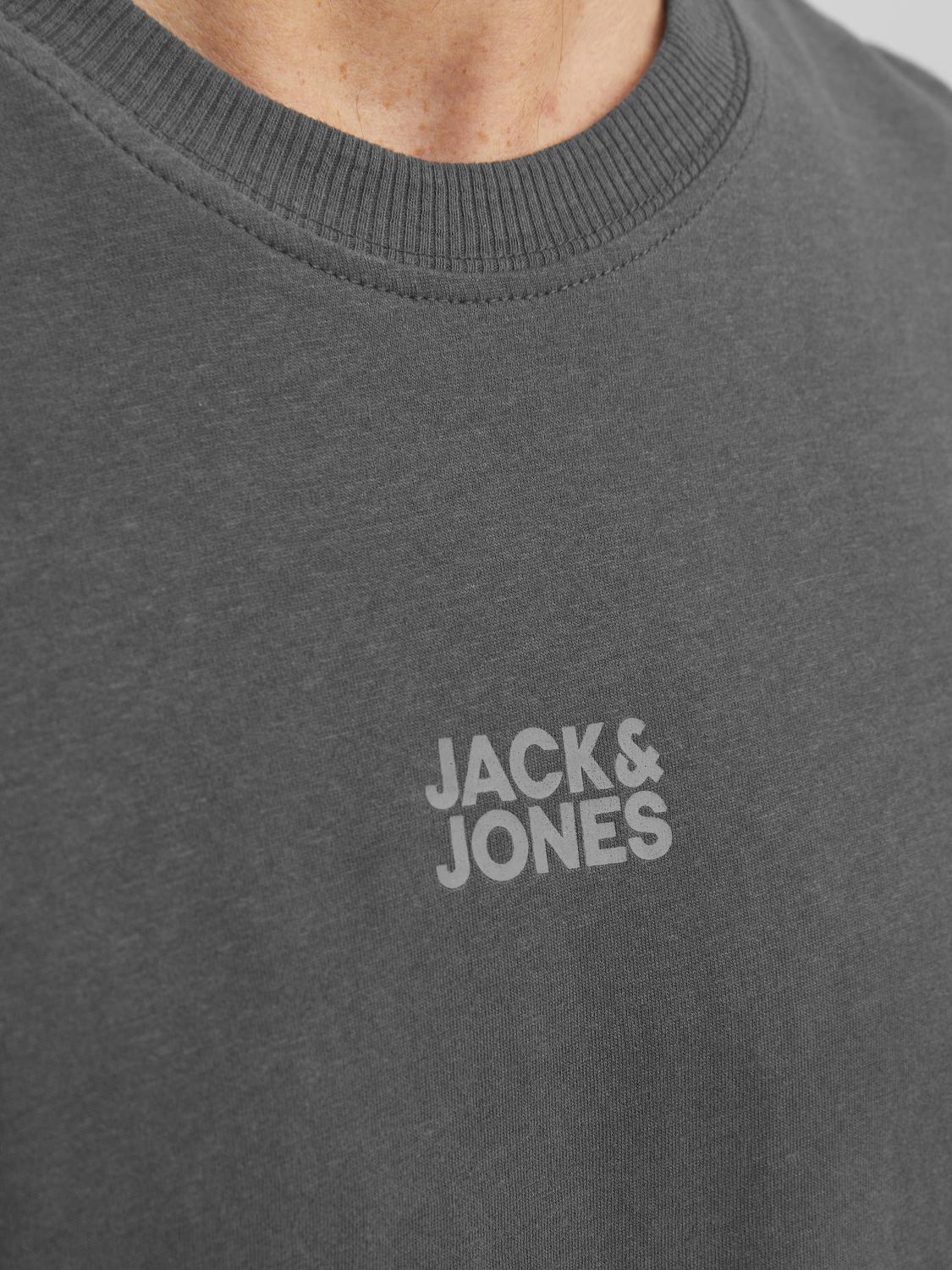 model_shot-detail