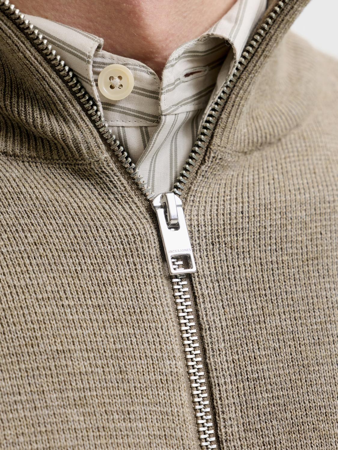 model_shot-detail