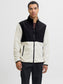 model_shot-front